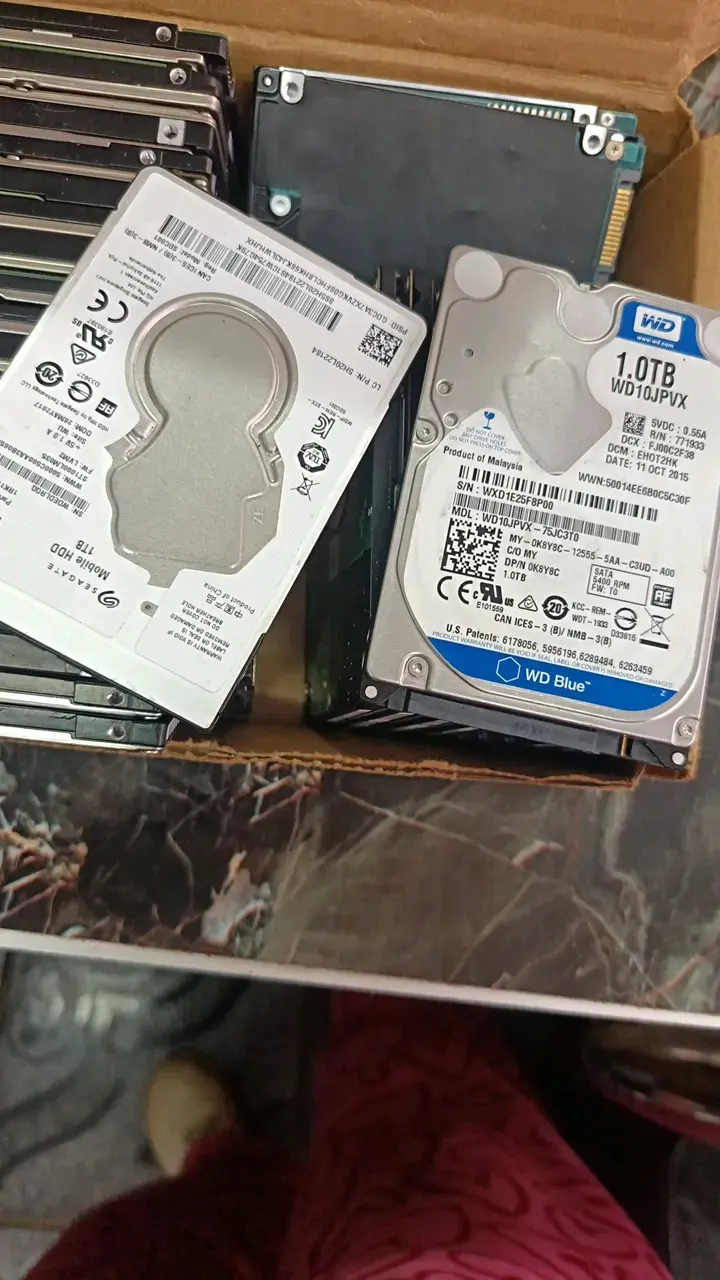 Discos duros internos 1TB WD y Seagate - 1