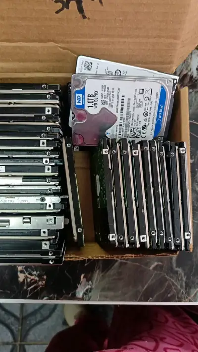 Discos duros internos 1TB WD y Seagate - miniatura 3