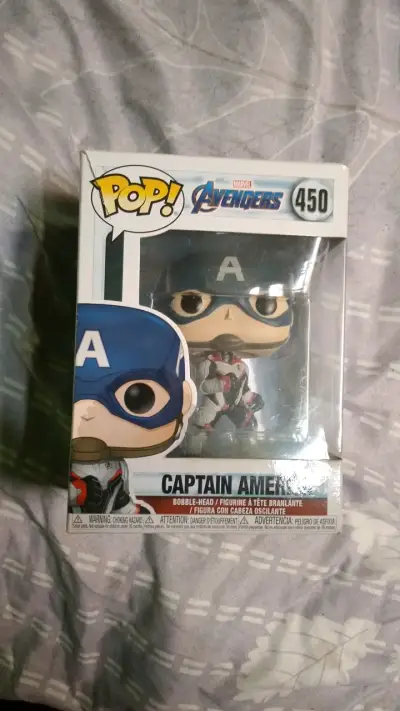 Figura Funko Pop Captain America Avengers - miniatura 1