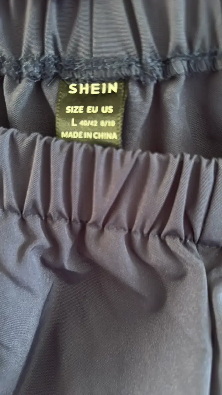 Pantalones deportivos azul marino Shein talla L - 2