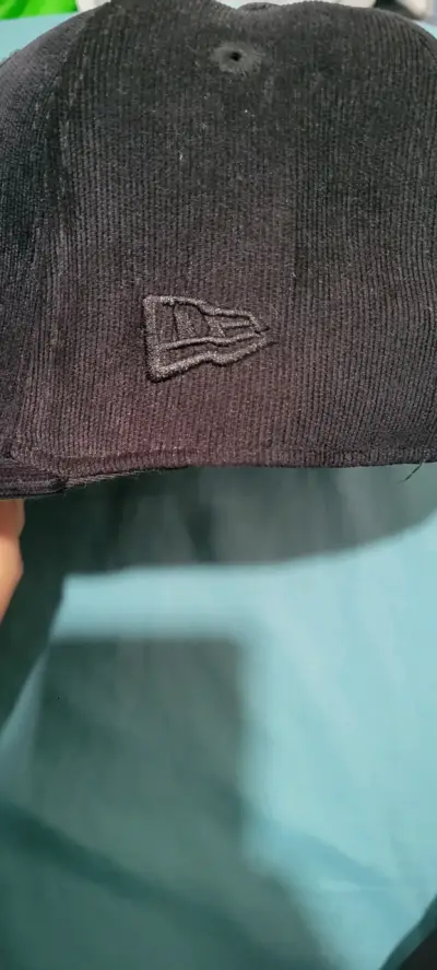 Gorra negra New Era 9Fifty Snapback - miniatura 2