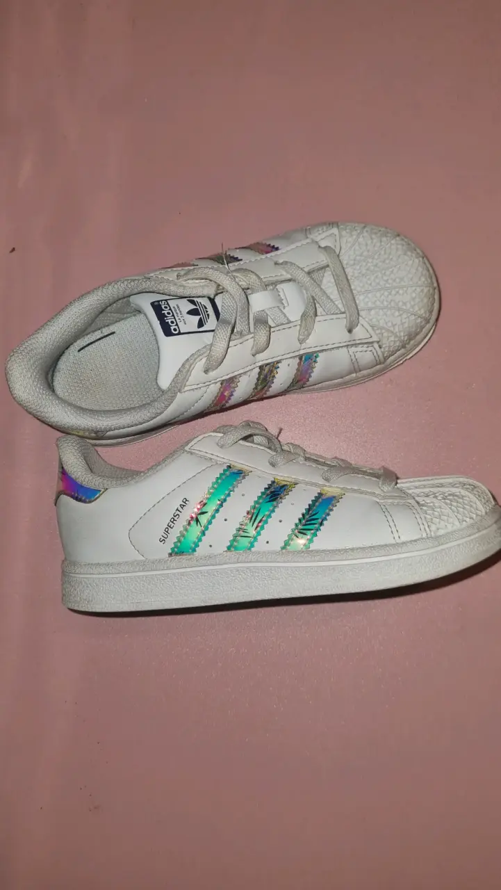 Zapatillas Adidas Superstar blancas para niños - 2