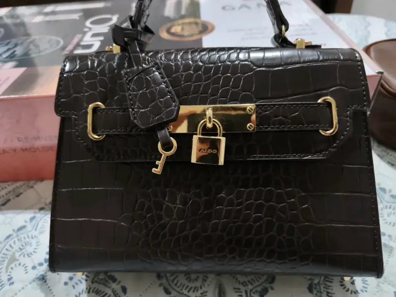Bolso de mano marrón con textura Aldo - 2