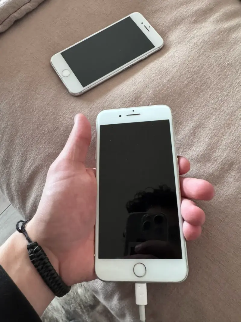 IPhone 8 para desarme y iPhone 7 Plus 74% batería - 1