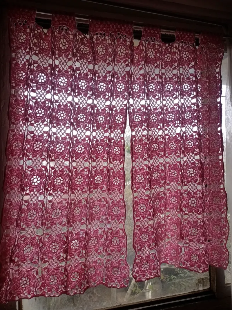 Cortinas de crochet rosadas decorativas - 1