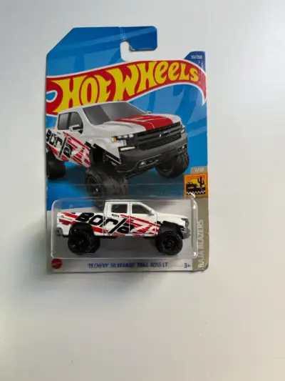 Hot Wheels - miniatura 6