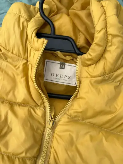 Chaqueta acolchada amarilla para mujer Geeps - miniatura 1