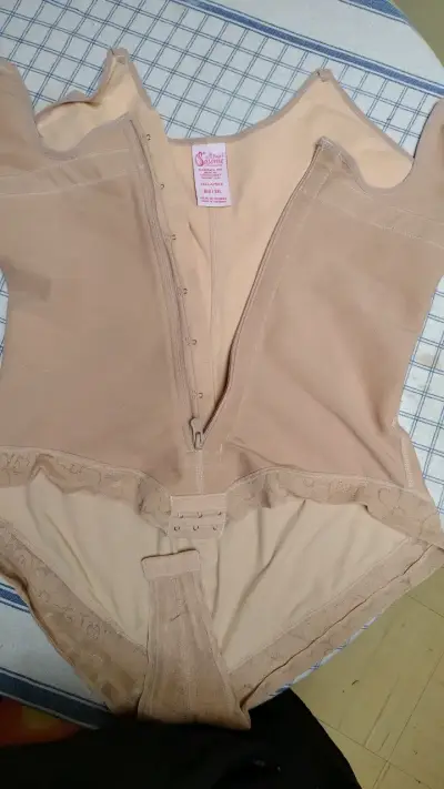 Faja reductora Salomé talla 3XL beige - miniatura 1