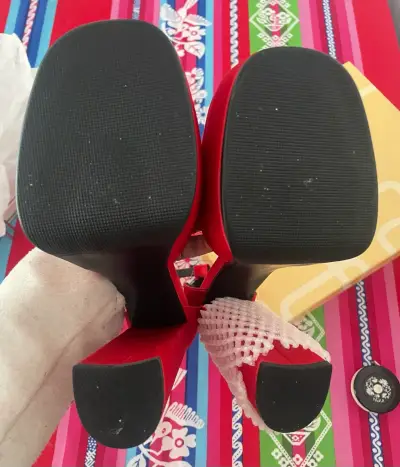 Zapatos de Tacón Alto Rojos con Plataforma - miniatura 4