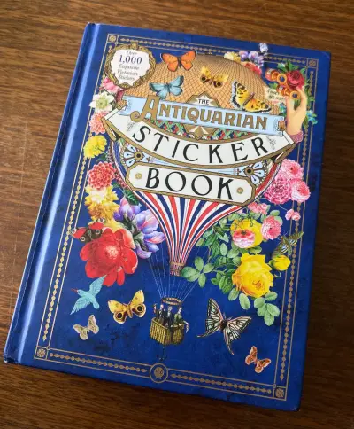 Libro de pegatinas vintage coloridas - miniatura 2