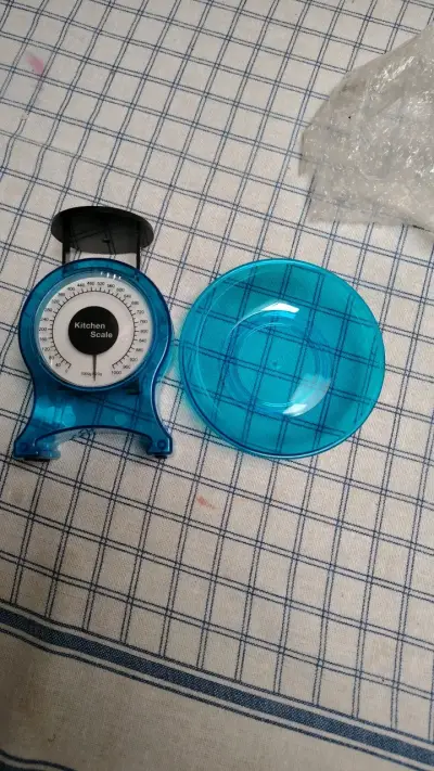 Balanza de cocina mecánica azul - miniatura 4