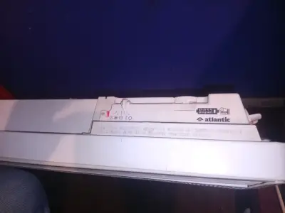 Calefactor eléctrico de pared blanco - miniatura 2