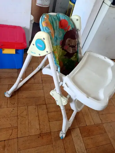 Silla de comer para bebé con juguete interactivo - miniatura 3