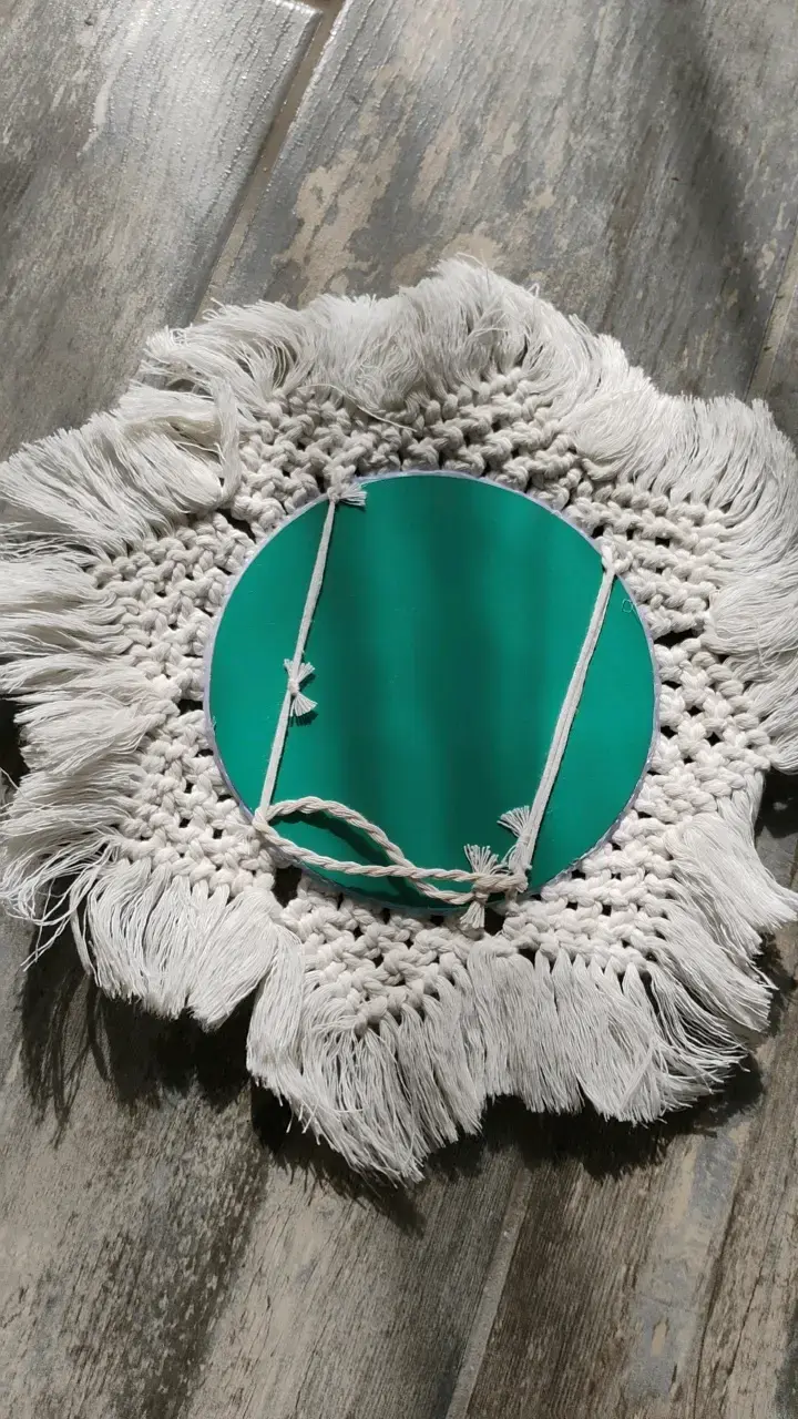 Espejo decorativo de macramé artesanal - 2