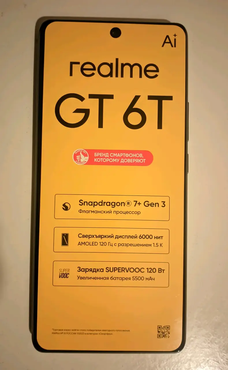 Smartphone Realme GT 6T con cargador y accesorios - 2