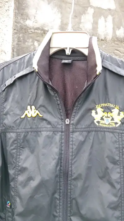 Chaqueta deportiva negra Kappa con bordados - miniatura 2