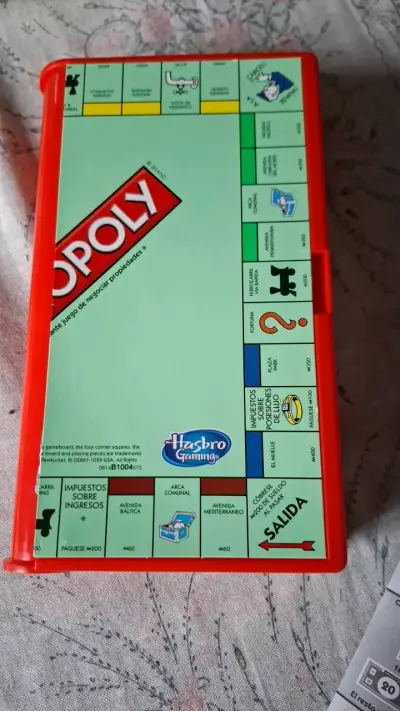 Juego de mesa Monopoly de viaje para familia - miniatura 3