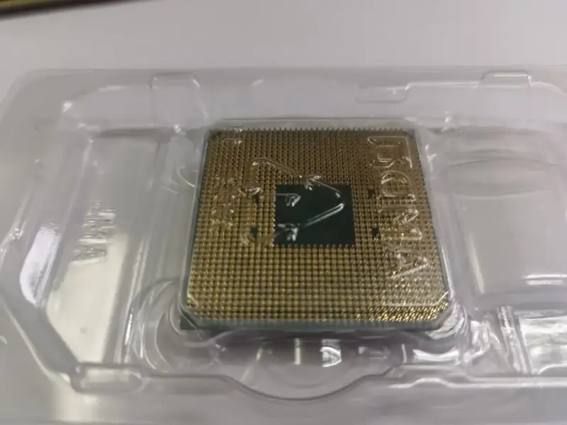 Kit de Memoria RAM HyperX Fury DDR4 y Procesador AMD Ryzen 3 2200G - 2
