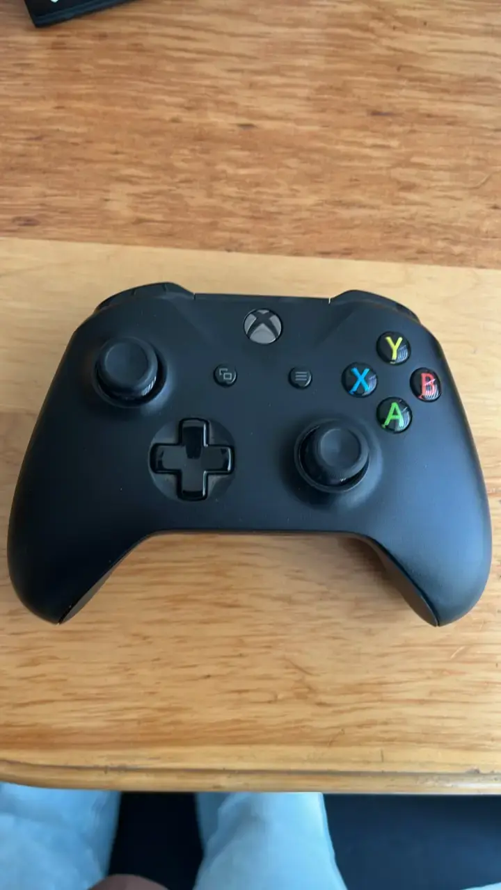 Control Xbox One con cargador Duracell y pilas - 2