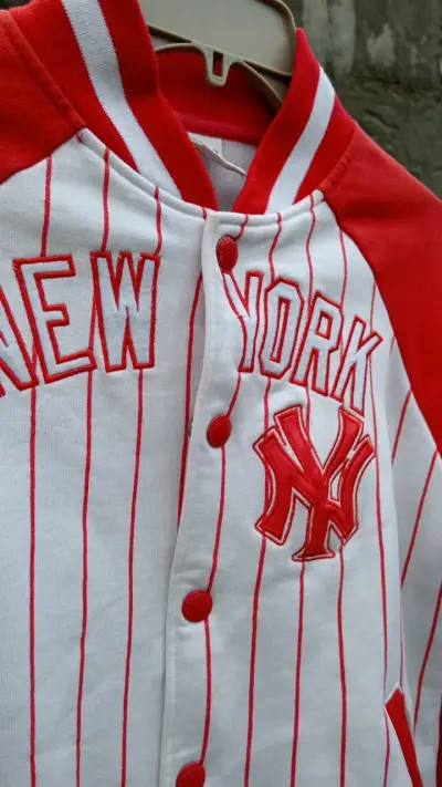 Chaqueta MLB New York Yankees roja y blanca - miniatura 3