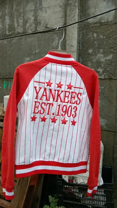 Chaqueta MLB New York Yankees roja y blanca - miniatura 5