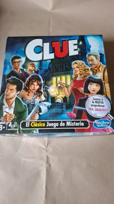 Juego de mesa Clue clásico de misterio - miniatura 1