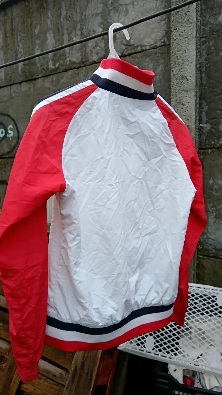 Chaqueta deportiva blanca y roja para hombre - 4