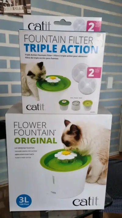 Fuente Catit Flower Fountain 3L + Filtro 2 un. - miniatura 1