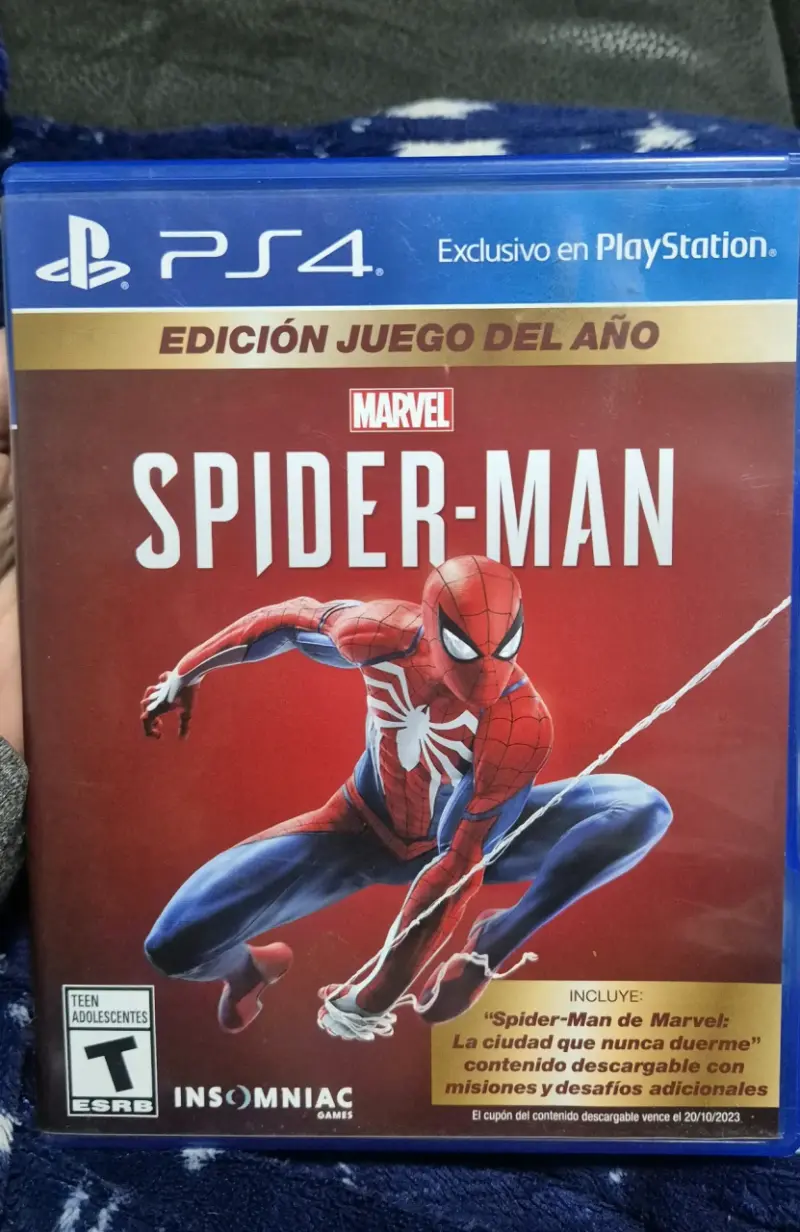 Juego PS4 Spider-Man Edición Juego del Año - 1