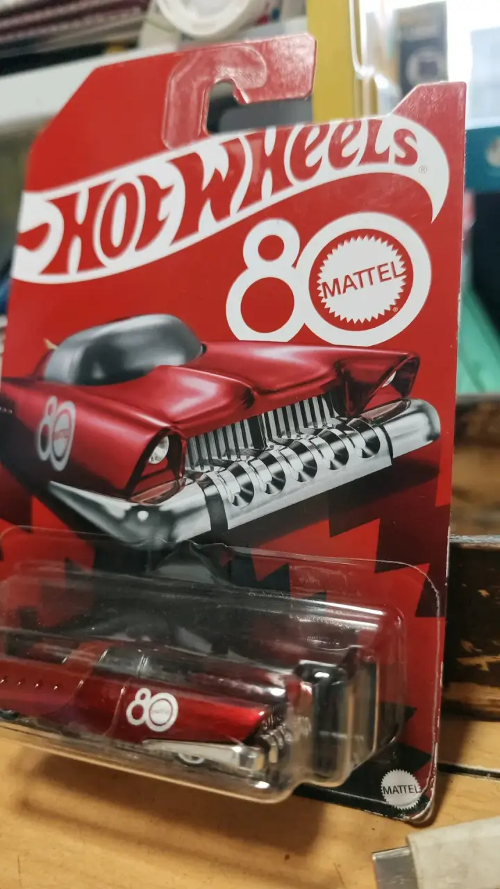 Auto de colección Hot Wheels 80 Aniversario - 1
