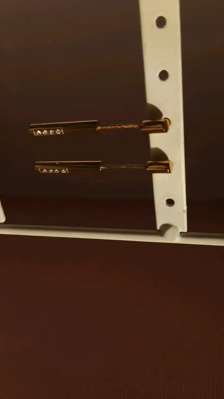 Aros colgantes dorados con cristales - 2