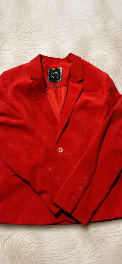 Blazer rojo elegante para mujer - miniatura 1