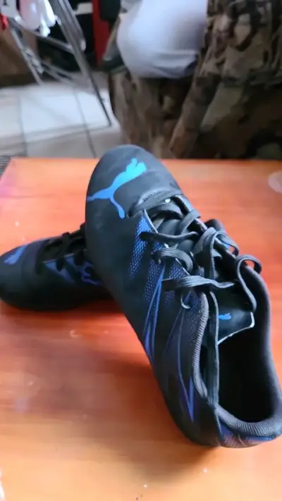 Zapatillas deportivas Puma negras y azules - miniatura 2