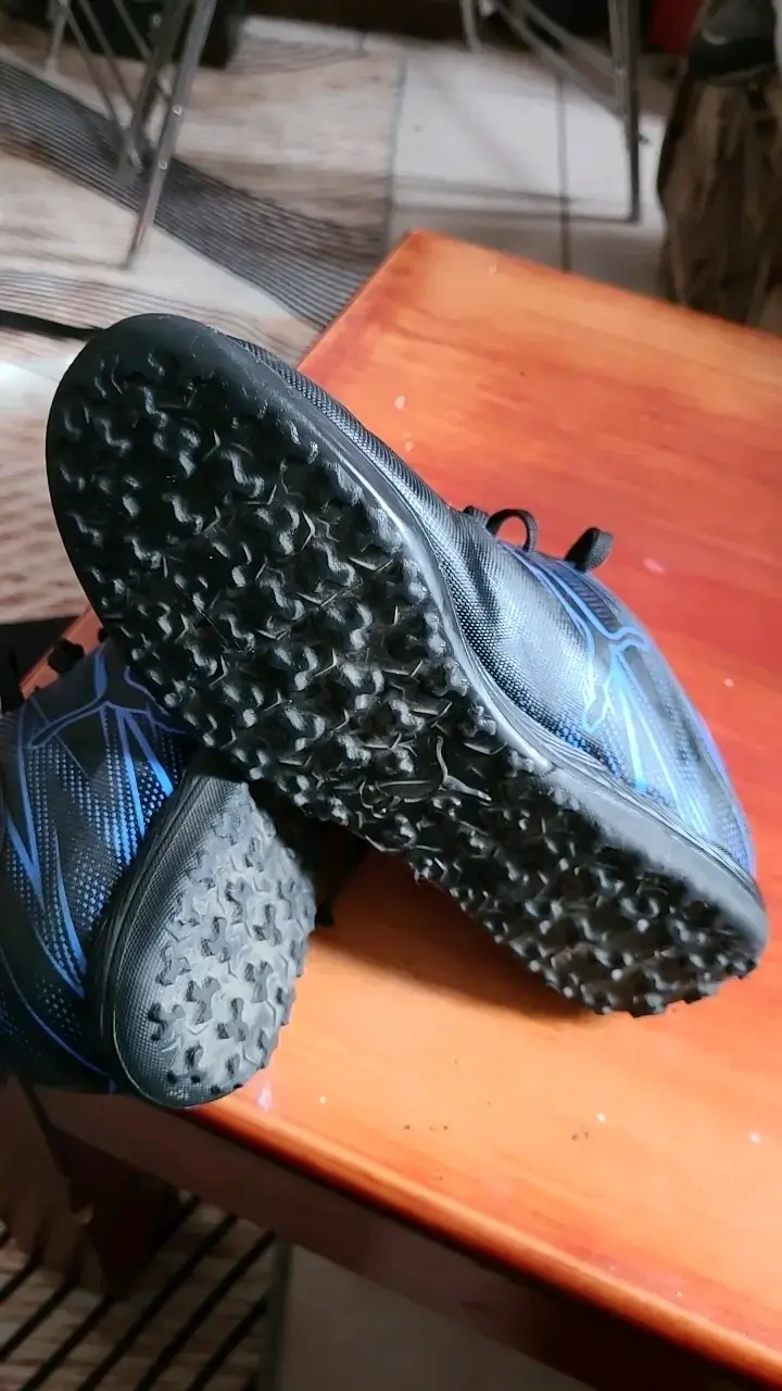 Zapatillas deportivas Puma negras y azules - 3