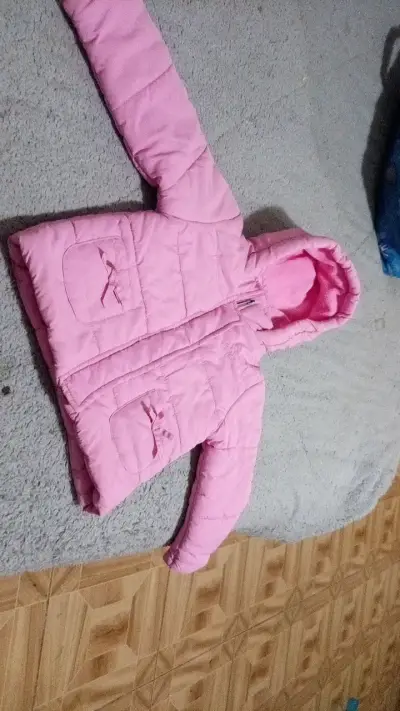 Chaqueta de invierno rosada para niña - miniatura 1