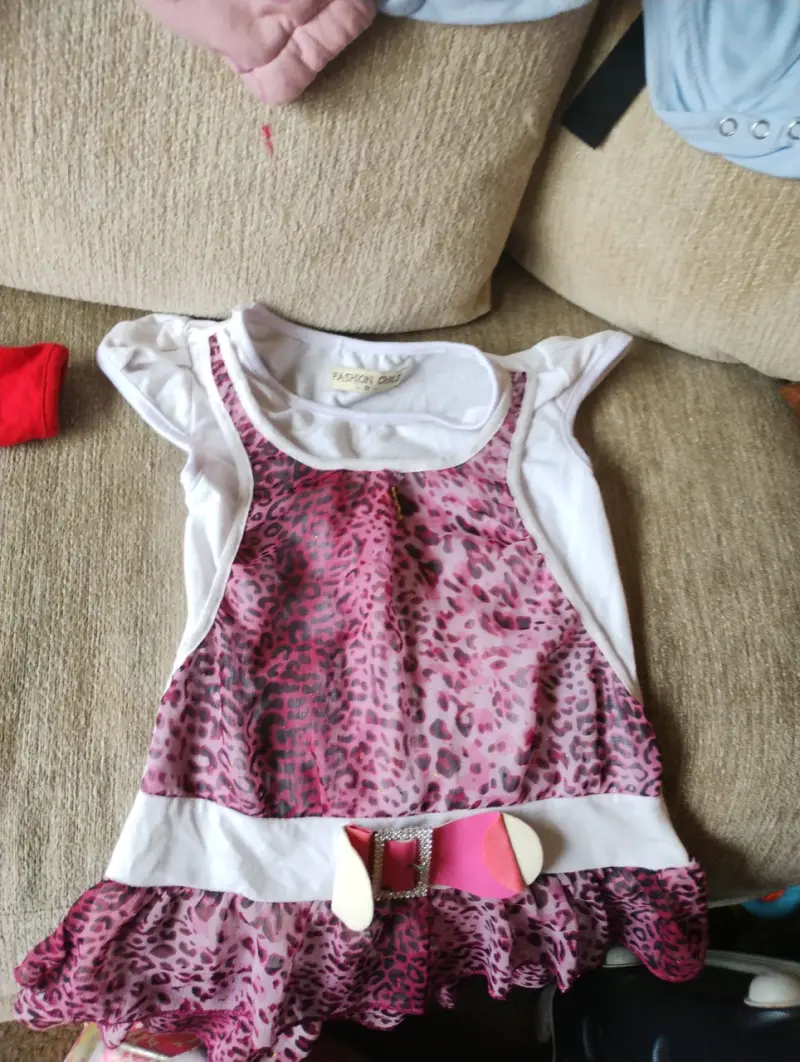 Vestido infantil animal print y cinturón