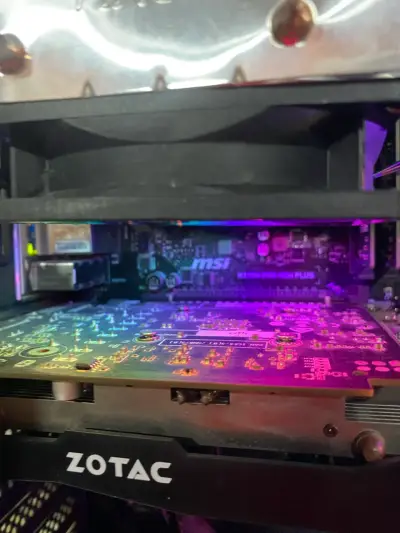 PC Gamer con Tarjeta Gráfica Zotac y Fuente Corsair - miniatura 3