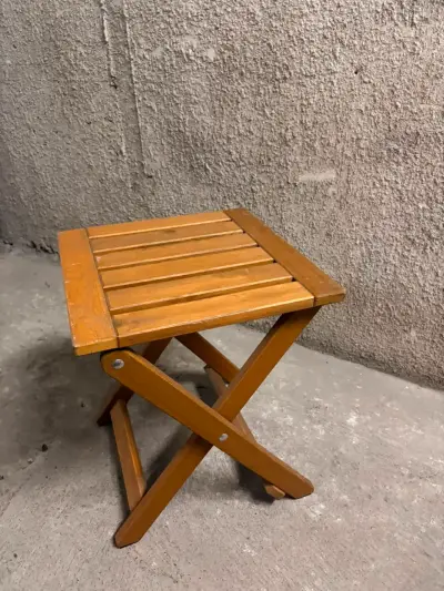 Mesa plegable de madera para exteriores - miniatura 1