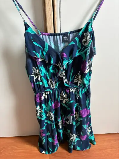 Vestido floral sin mangas talla M - miniatura 1