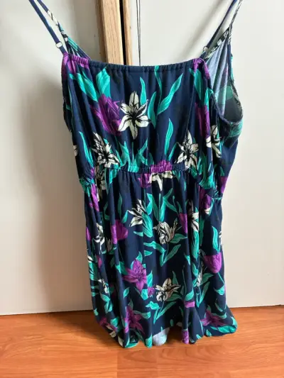 Vestido floral sin mangas talla M - miniatura 2