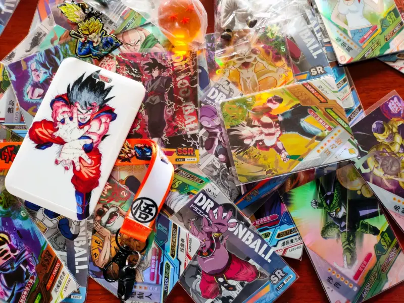 Colección de cartas y figuras de Dragon Ball - 4