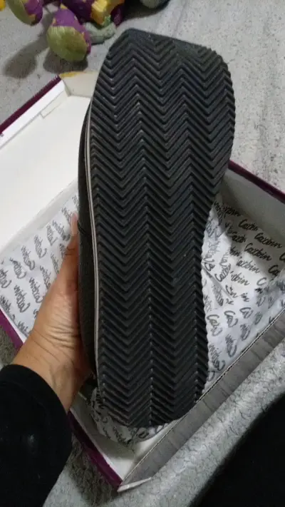 Zapatillas negras de plataforma estilo casual - miniatura 2