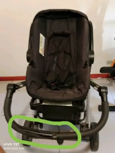 Coche de bebé gris con capota ajustable - miniatura 6