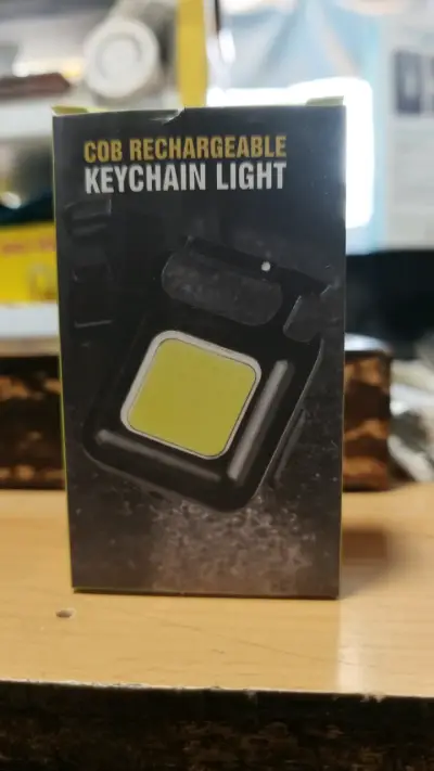 Luz Recargable COB para Llavero - miniatura 1
