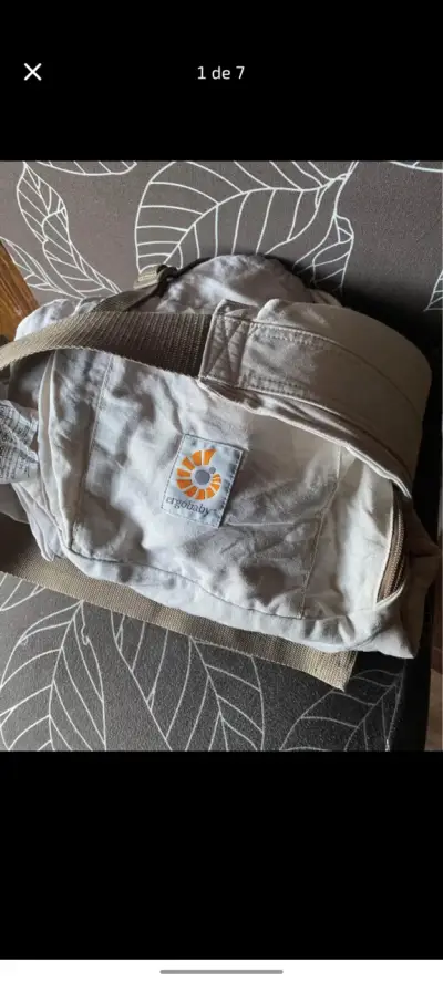 Mochila portabebé Ergobaby beige en buen estado - miniatura 1