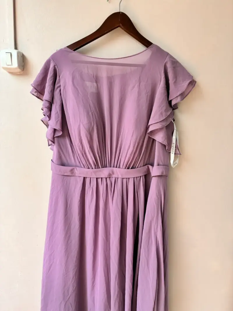 Vestido largo lila con volantes - 4