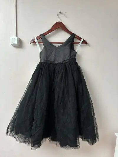 Vestido nuevo de fiesta para niña - miniatura 4