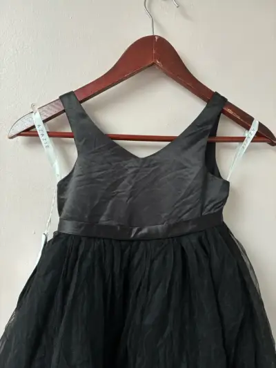 Vestido nuevo de fiesta para niña - miniatura 6