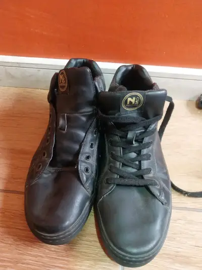 Botines de cuero negro North Star para hombre - miniatura 1