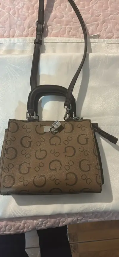 Cartera de cuero marrón con logo Guess - miniatura 1
